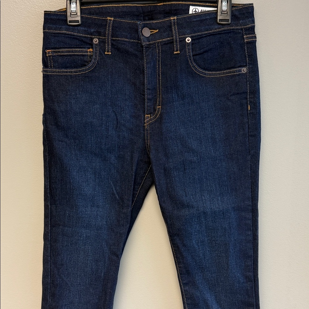 Aviator Dark Wash Skinny Jeans Size 29 Stretch Denim 27 Inseam - Picture 3 of 8